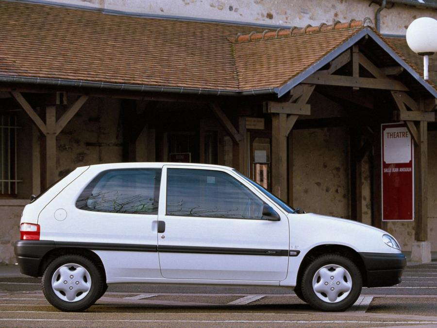  Citroen Saxo 3-Door 1999 года  (фото 10 из 12)